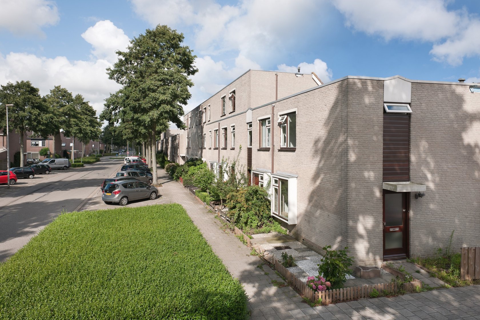 free-sector-houses for rent on Saturnusgeel 123