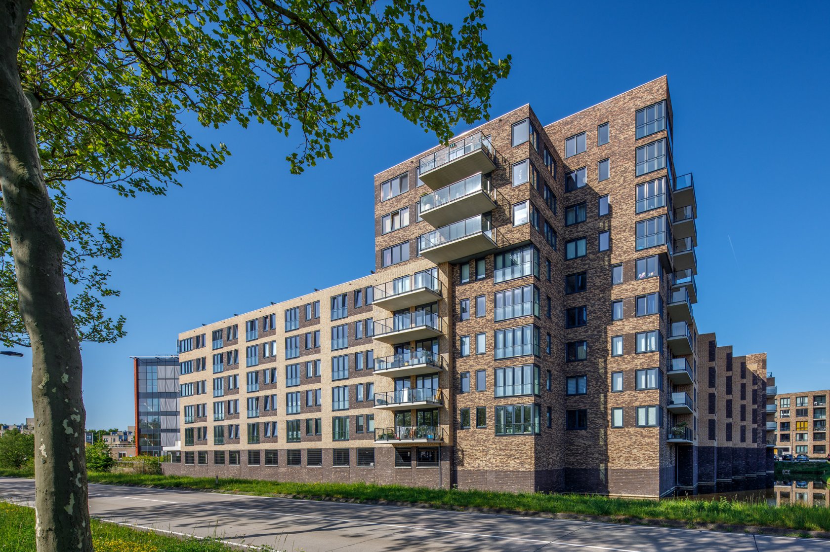 private-rentals for rent on Assumburg 180
