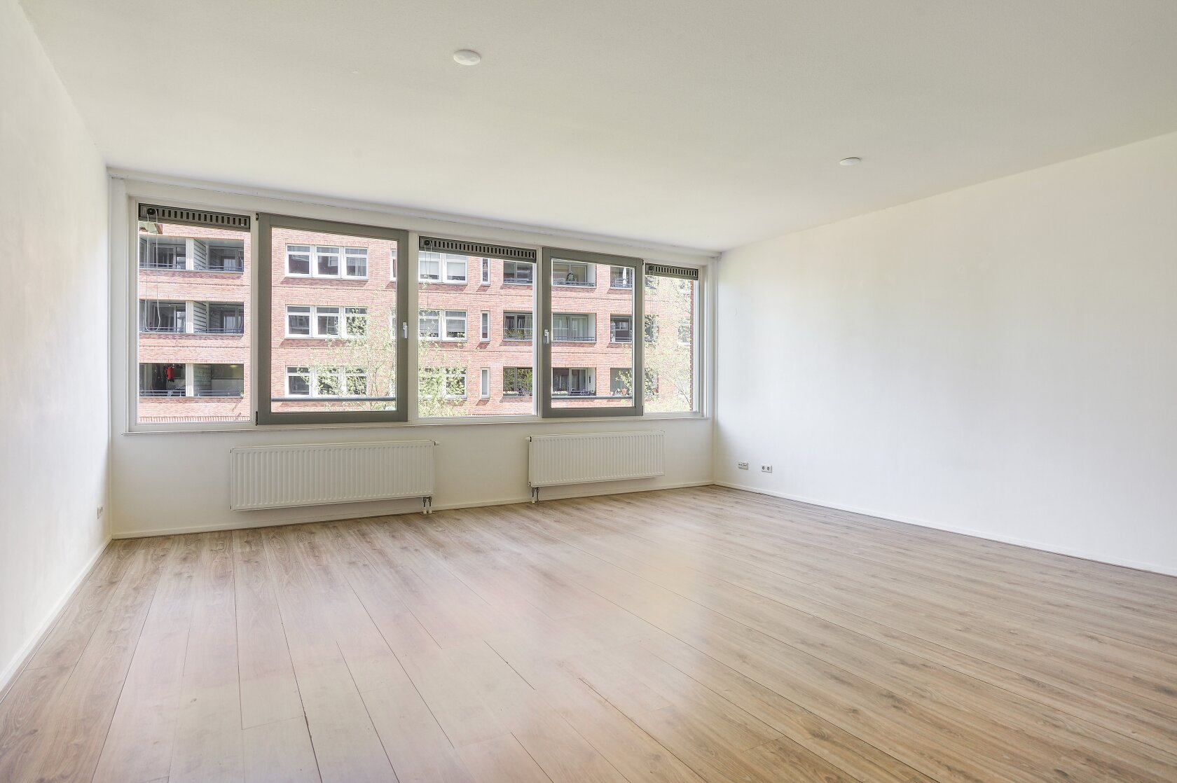 free-sector-houses for rent on Eosstraat 169